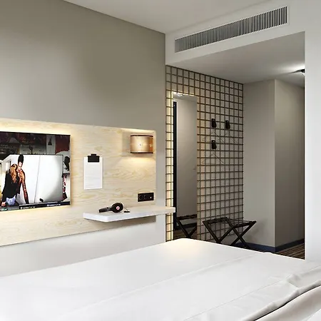 Moxy South 3* Düsseldorf