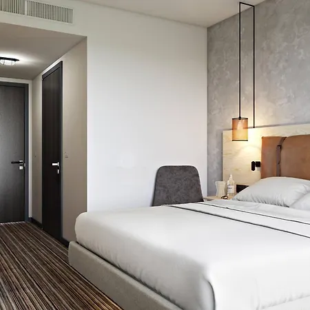 Ξενοδοχείο Moxy South 3*