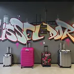 Moxy South Otel 4*