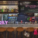 Moxy South 4*