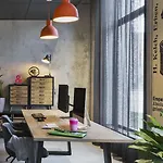 Moxy South Otel