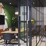 Hotel Moxy South Dusseldorf