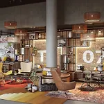 Moxy South Otel Düsseldorf