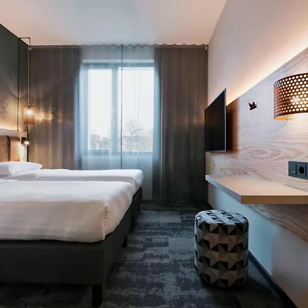 Moxy South 3* 杜塞尔多夫