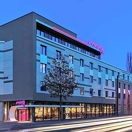Moxy South Otel