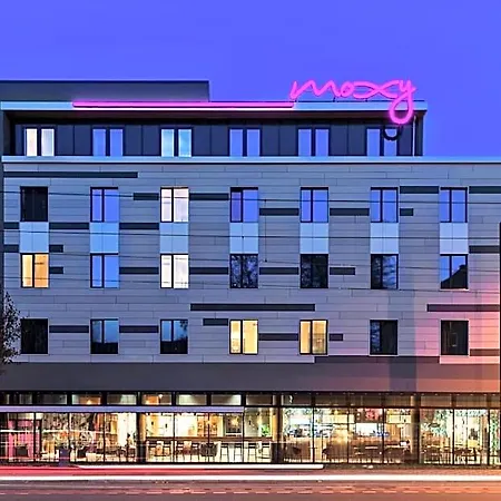 Moxy South Otel
