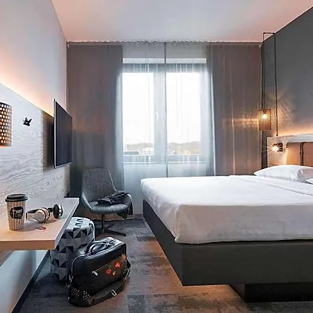 Moxy South Otel
