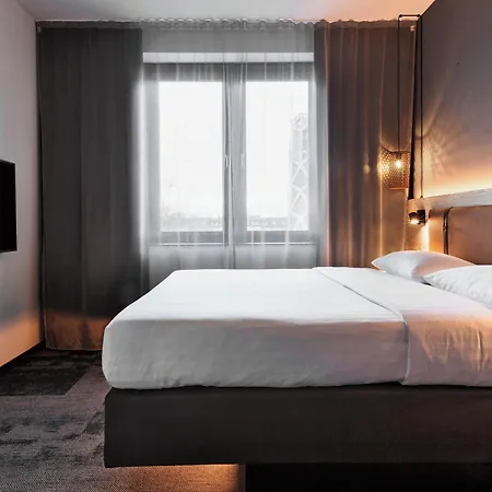 Moxy South Düsseldorf