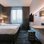 Moxy South 4* デュッセルドルフ