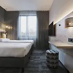 Moxy South