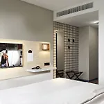 Moxy South 4* デュッセルドルフ
